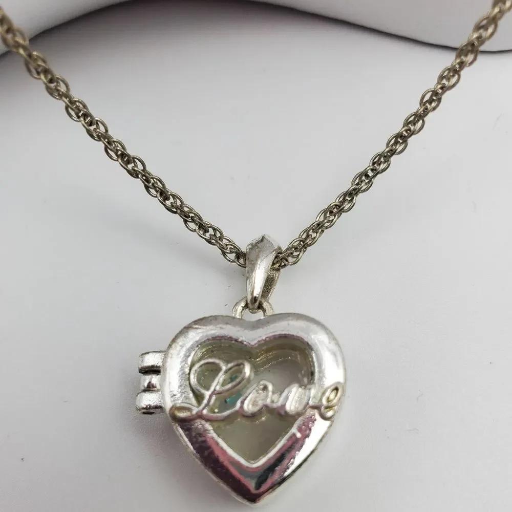 ‎Serene Silver heart locket necklace